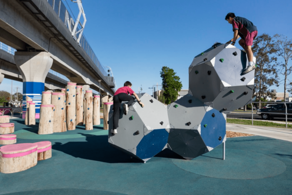 Realsport-club-melbourne-australie-place-de-jeux-suisse-bleu (4) Realsport-club-melbourne-australie-place-de-jeux-suisse-bleu (4)