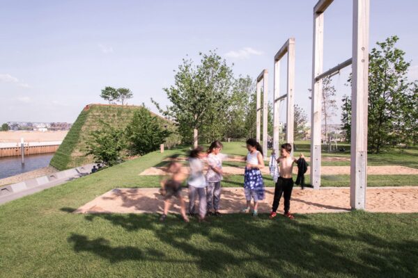 BA-2350-Leonard-Grosch BA-2350-Leonard-Grosch