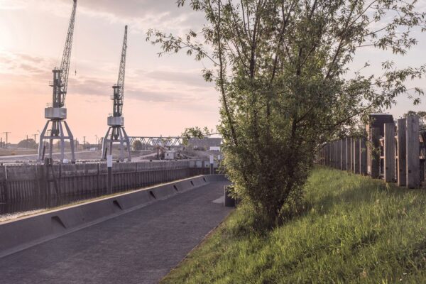 BA-2842_Leonard-Grosch BA-2842_Leonard-Grosch