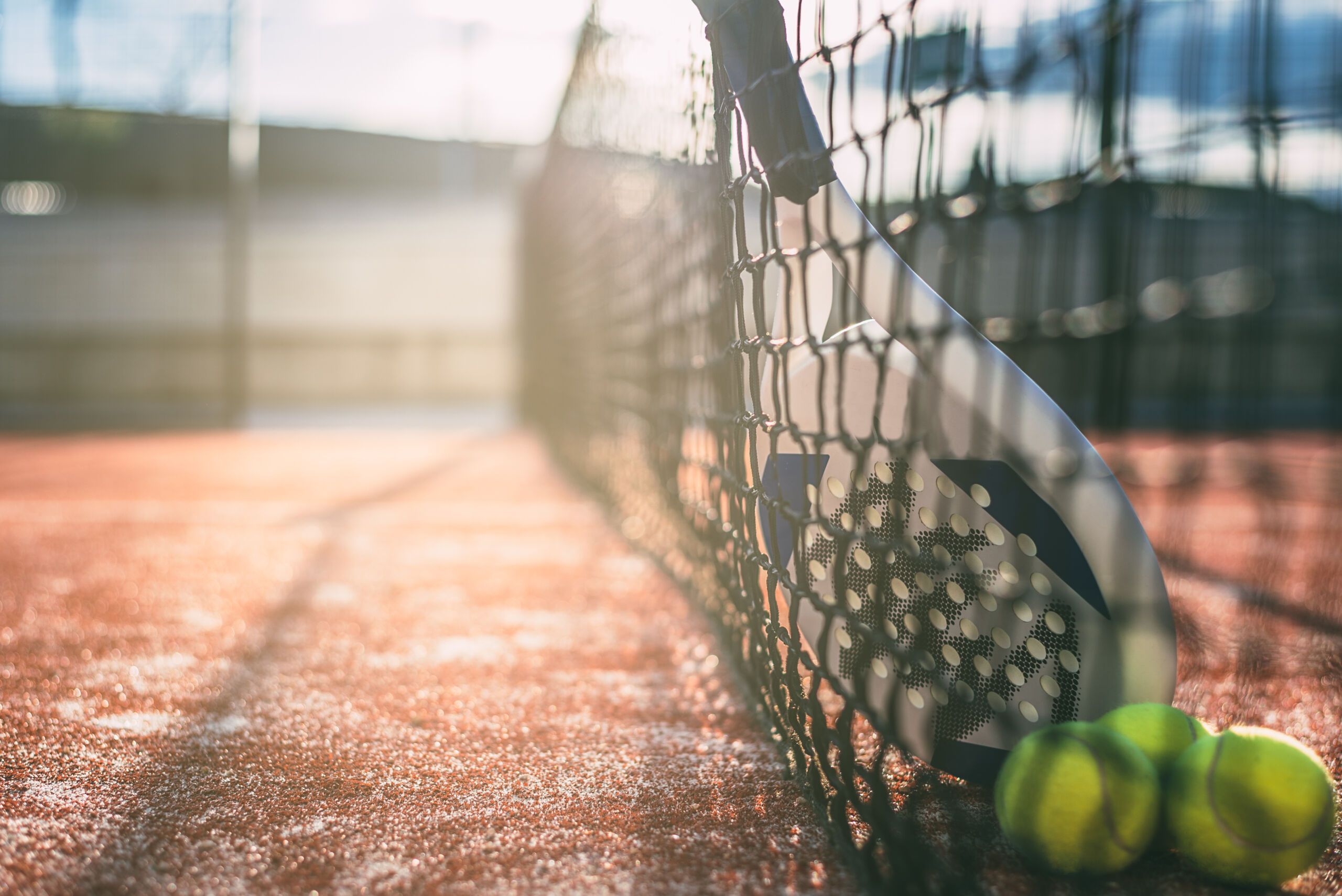 Le Padel : ce nouveau sport à la mode